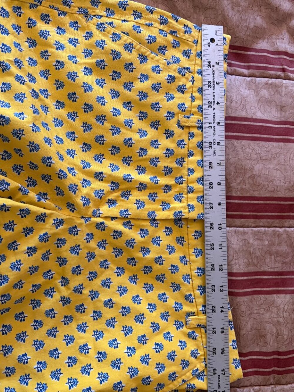 J Crew Shorts Size 10 Chino Yellow Leaf Pattern 100% Cotton - Picture 6 of 8